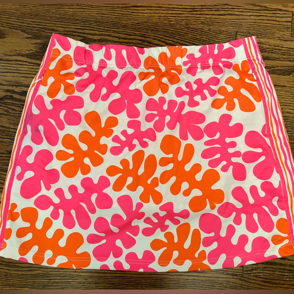 Darling Gretchen Scott skort like new in vibrant pink and orange
